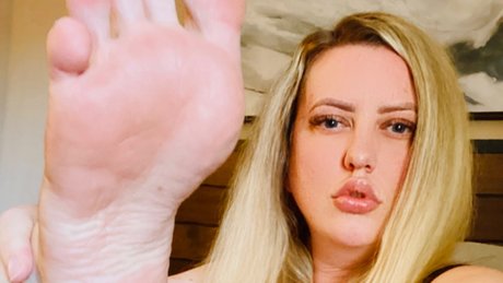 Nacktes geleaktes OnlyFans-Foto von Cherry Torn