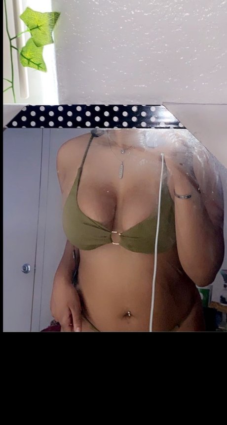 Nacktes geleaktes OnlyFans-Foto von Female Dev
