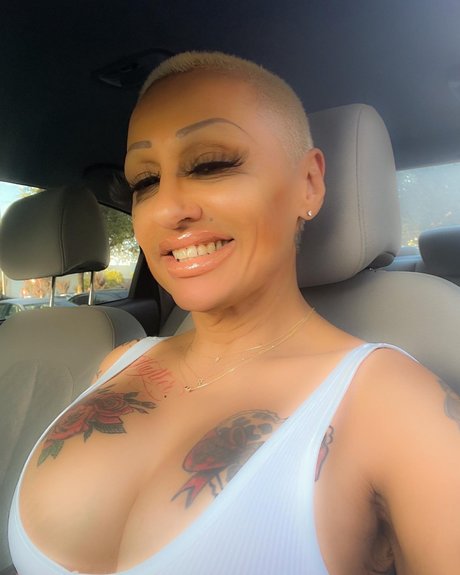 Nacktes geleaktes OnlyFans-Foto von Hustle Queen