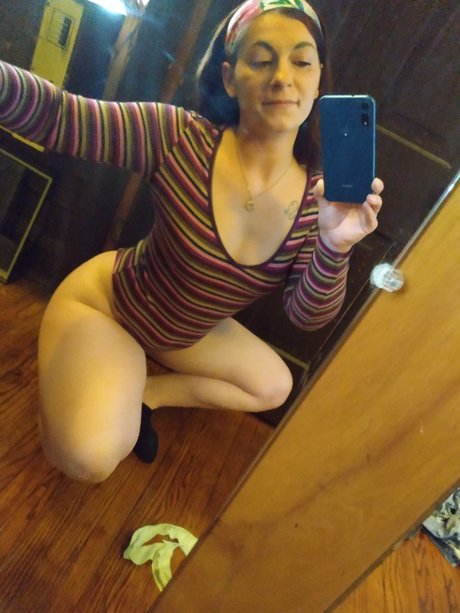 Nacktes geleaktes OnlyFans-Foto von Pink Lady