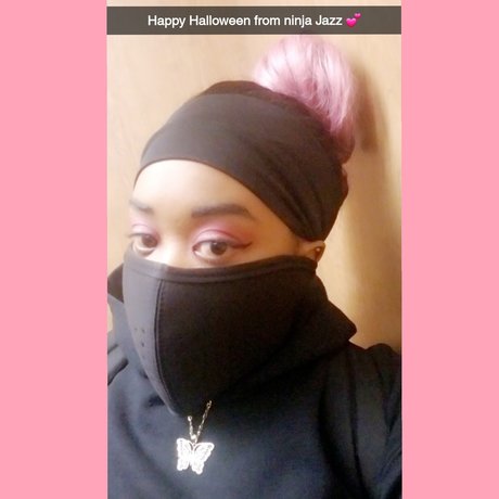 Nacktes geleaktes OnlyFans-Foto von Jazzie