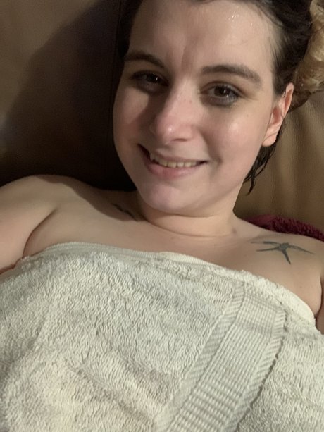 Nacktes geleaktes OnlyFans-Foto von Lindsey Kyer