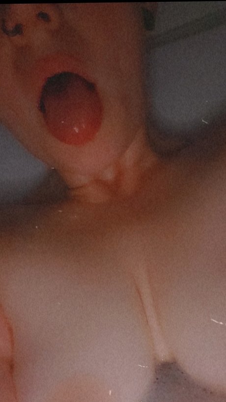 Nacktes geleaktes OnlyFans-Foto von Pierceddemon