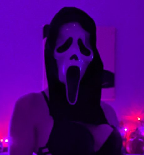 Nacktes geleaktes OnlyFans-Foto von Phantom Booty