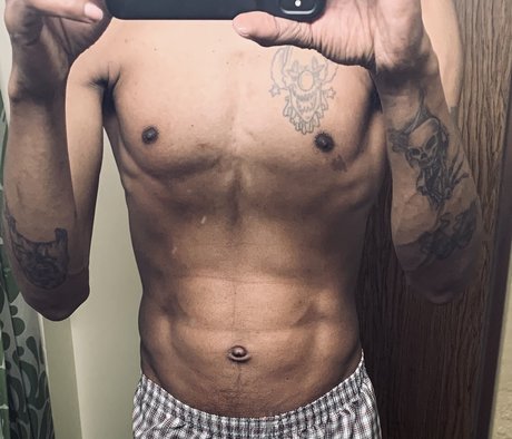 Nacktes geleaktes OnlyFans-Foto von Pettypendergrass