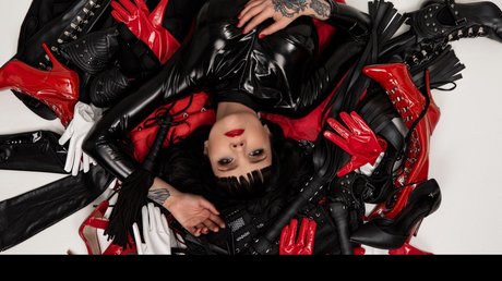 Nacktes geleaktes OnlyFans-Foto von Petra Hunter