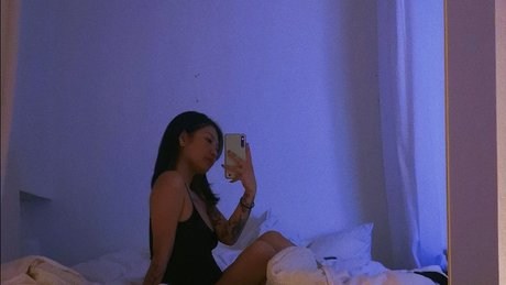 Nacktes geleaktes OnlyFans-Foto von Petitefleur
