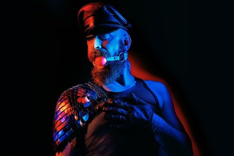 Nacktes geleaktes OnlyFans-Foto von Petertheleatherman
