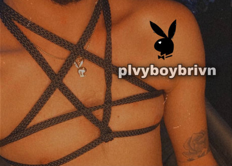 Nacktes geleaktes OnlyFans-Foto von Plvyboybrivn