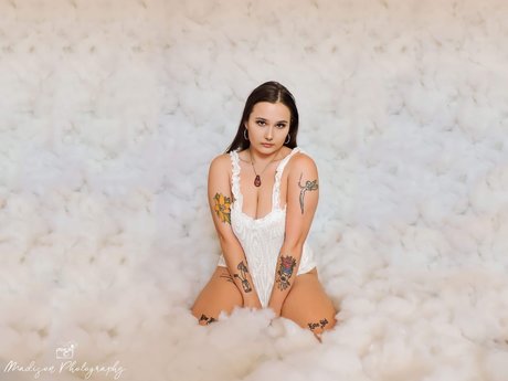 Nacktes geleaktes OnlyFans-Foto von Maggs