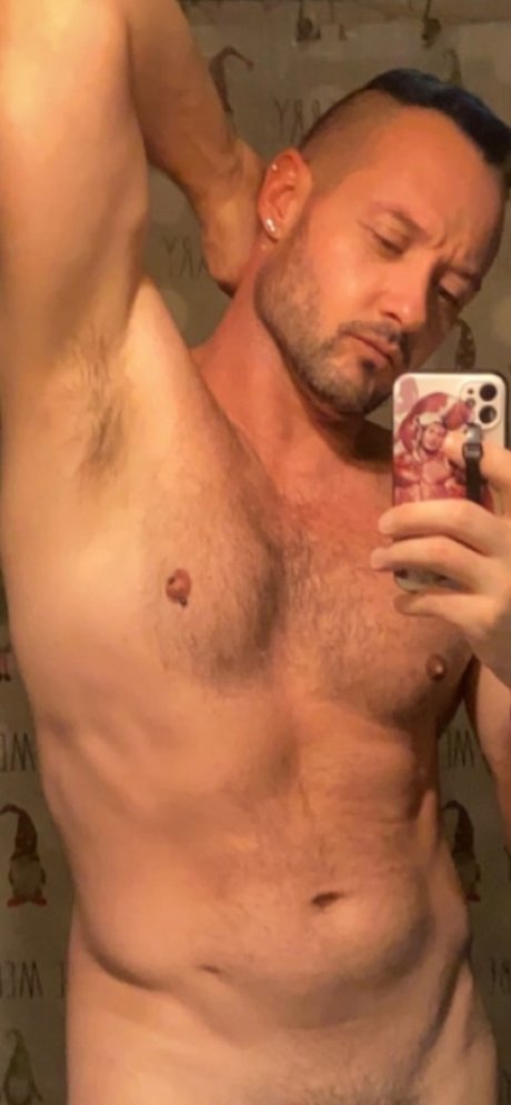 Nacktes geleaktes OnlyFans-Foto von Taurustony