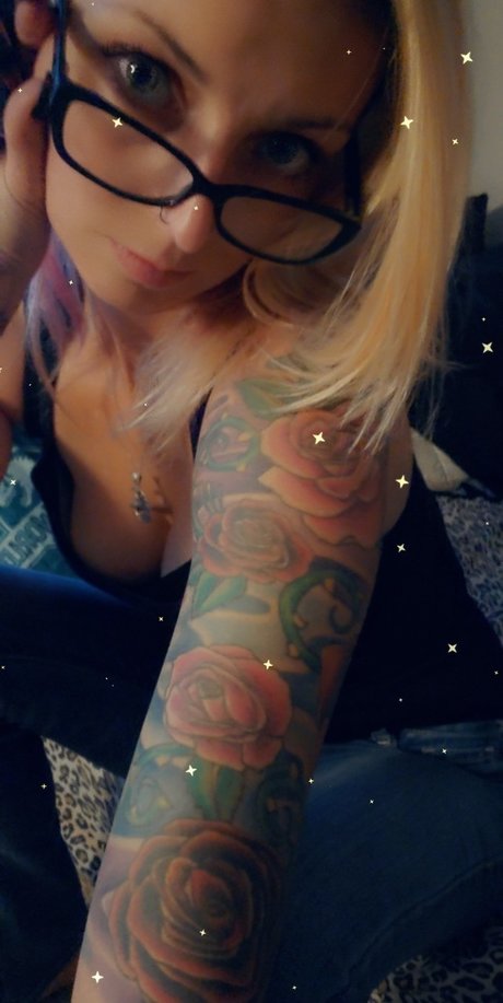 Nacktes geleaktes OnlyFans-Foto von Anne Raven