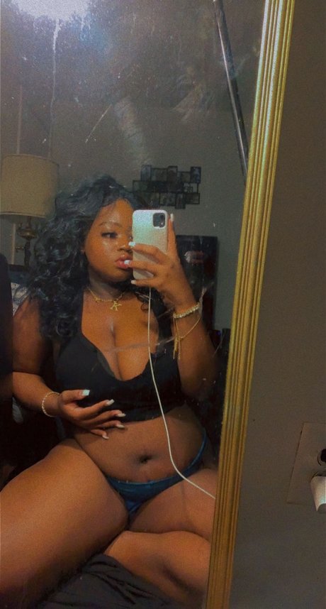 Nacktes geleaktes OnlyFans-Foto von Alexis