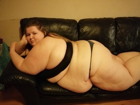 Nacktes geleaktes OnlyFans-Foto von Pizzaprincess95