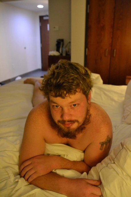 Nacktes geleaktes OnlyFans-Foto von Dan