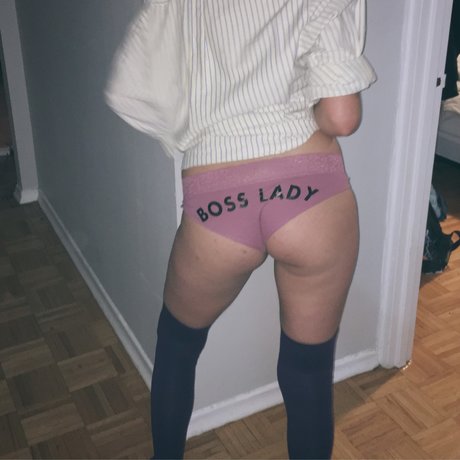 Nacktes geleaktes OnlyFans-Foto von Pixie