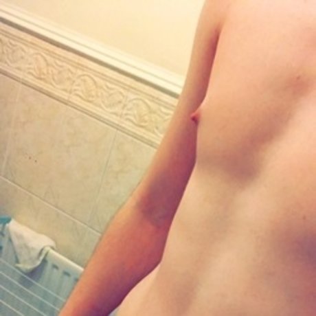 Nacktes geleaktes OnlyFans-Foto von Sweet Max