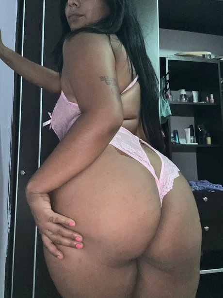 Nacktes geleaktes OnlyFans-Foto von Coraline