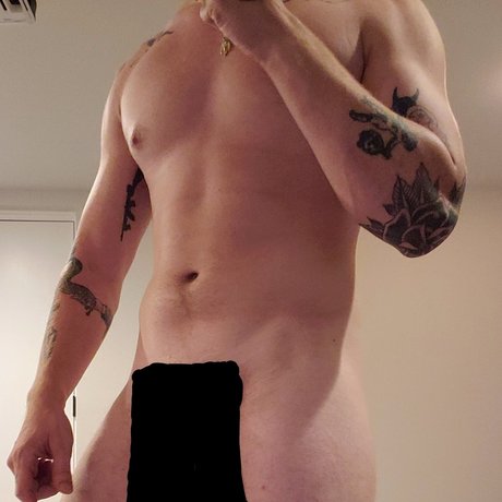 Nacktes geleaktes OnlyFans-Foto von Preston Flowers