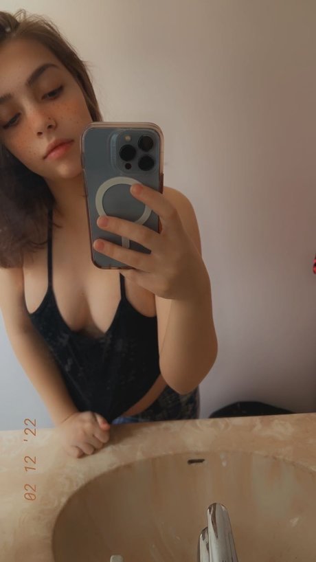 Nacktes geleaktes OnlyFans-Foto von Pregomama2023