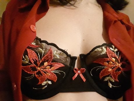 Nacktes geleaktes OnlyFans-Foto von Hilda Furaco