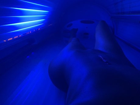 Nacktes geleaktes OnlyFans-Foto von Lbc