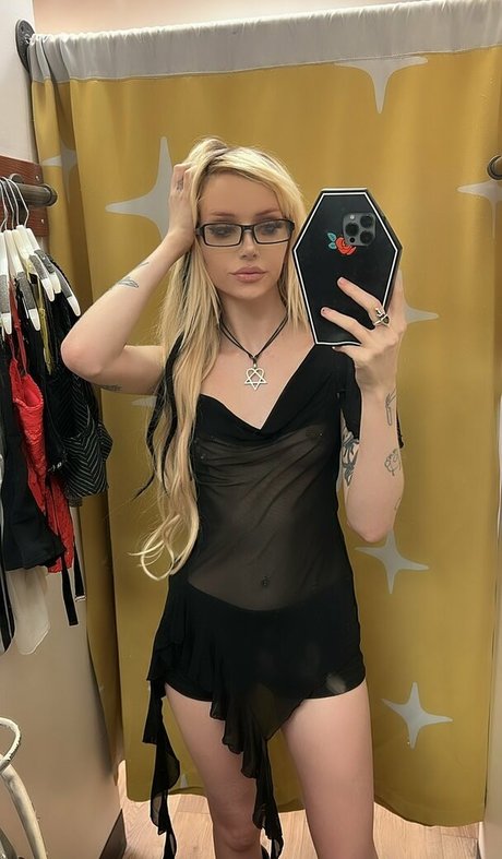 Nacktes geleaktes OnlyFans-Foto von Kirsten Kaye