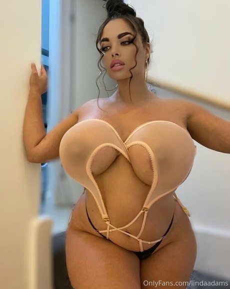 Nacktes geleaktes OnlyFans-Foto von Lindaadams