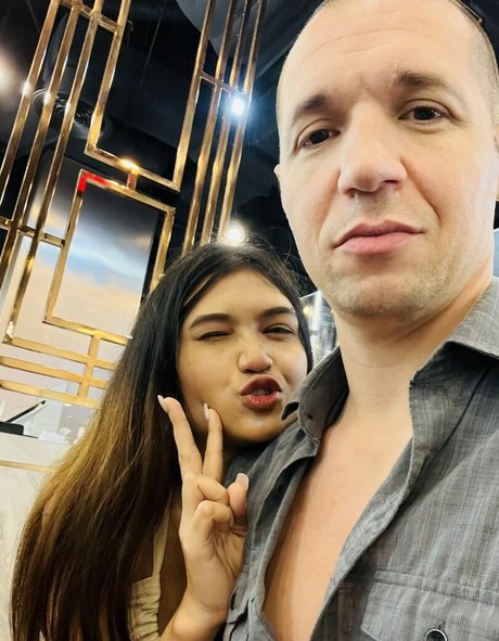 Nacktes geleaktes OnlyFans-Foto von Travelvids Xyz