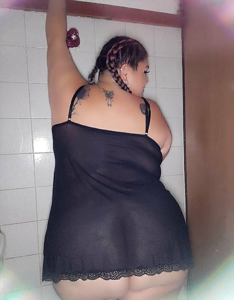 Nacktes geleaktes OnlyFans-Foto von Hotjuicycurvy