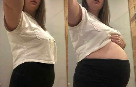 Nacktes geleaktes OnlyFans-Foto von Potbellywife