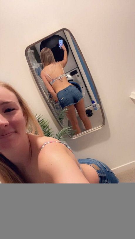Nacktes geleaktes OnlyFans-Foto von Beachbabefourever
