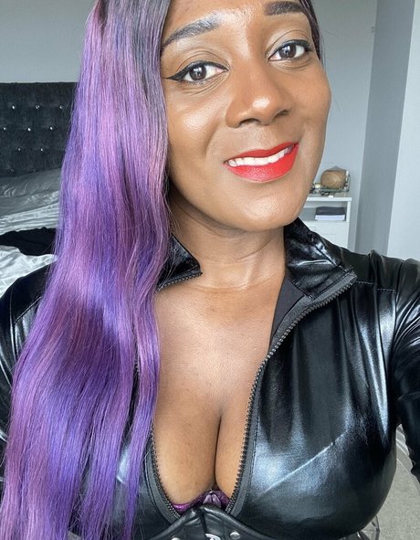 Nacktes geleaktes OnlyFans-Foto von Mslorraineldn
