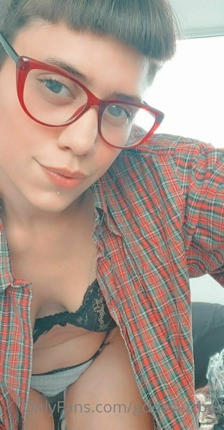 Nacktes geleaktes OnlyFans-Foto von Gddssluzbel