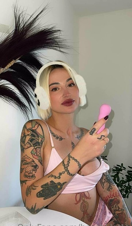 Nacktes geleaktes OnlyFans-Foto von Roniparadise