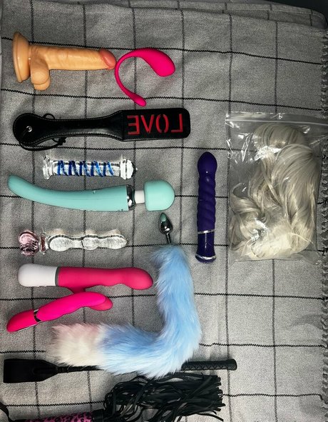 Nacktes geleaktes OnlyFans-Foto von Anniequeeen