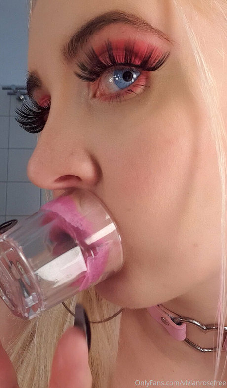 Nacktes geleaktes OnlyFans-Foto von Vivianrosefree