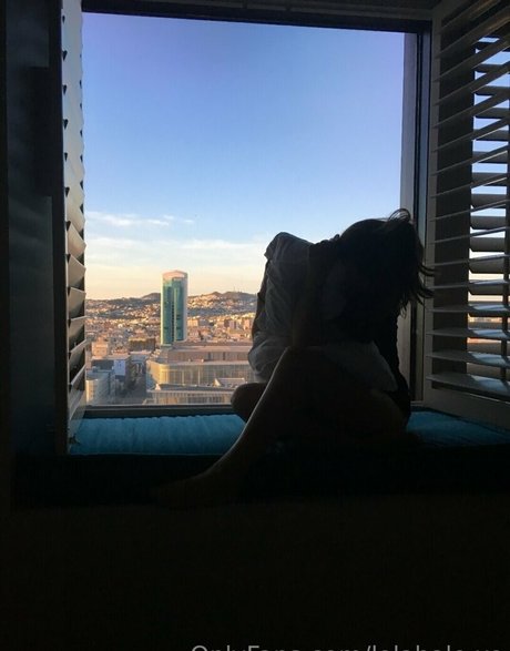 Nacktes geleaktes OnlyFans-Foto von Lolahalexo