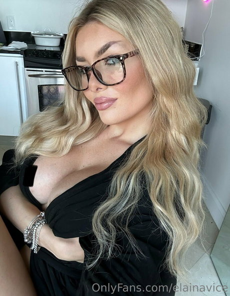 Nacktes geleaktes OnlyFans-Foto von Elainavice