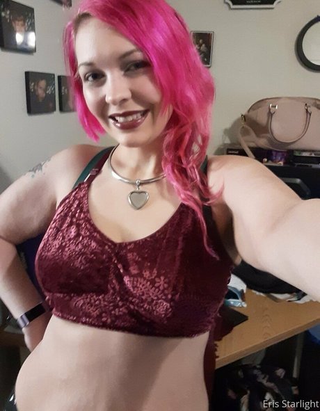 Nacktes geleaktes OnlyFans-Foto von Wyldestardust