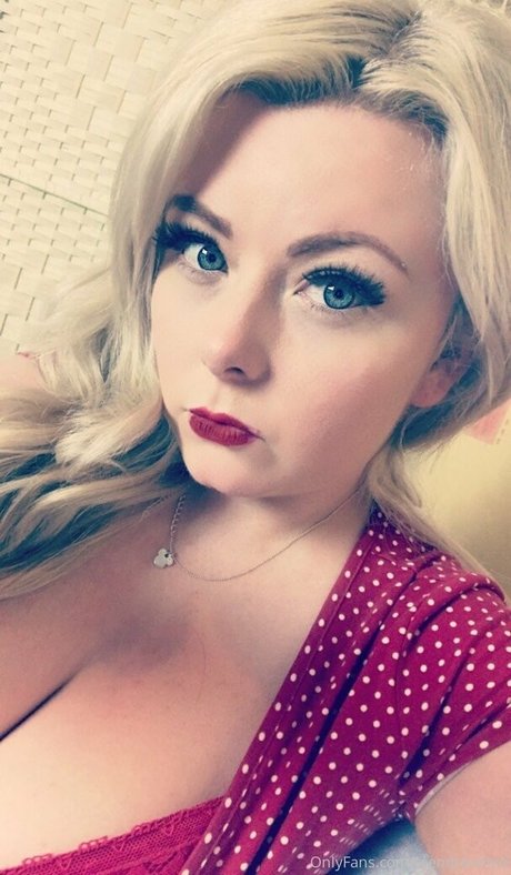 Curvydanni