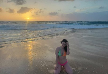 Nacktes geleaktes OnlyFans-Foto von Tiggerroseyfree
