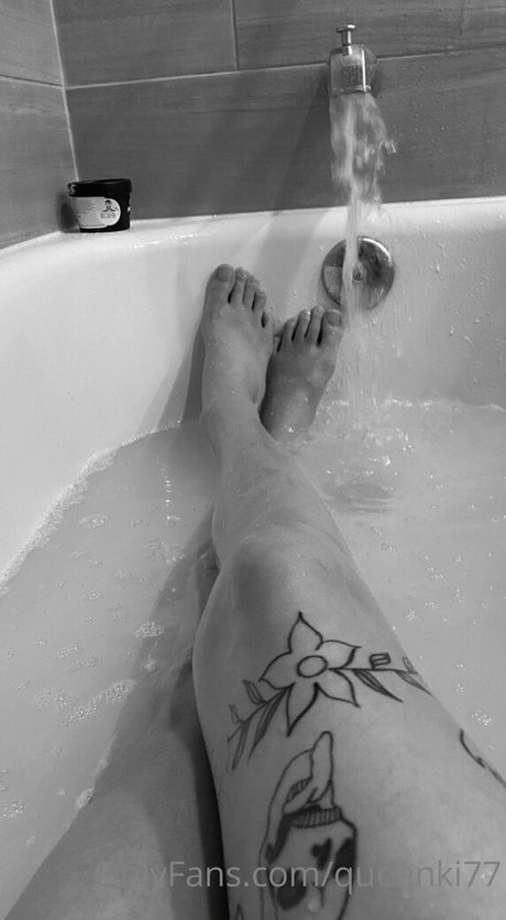 Nacktes geleaktes OnlyFans-Foto von Queenki77