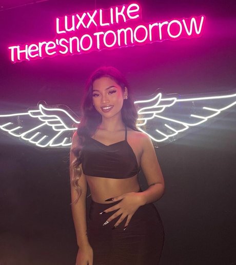 Nacktes geleaktes OnlyFans-Foto von Louaira