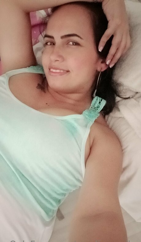 Nacktes geleaktes OnlyFans-Foto von Carolinauribe