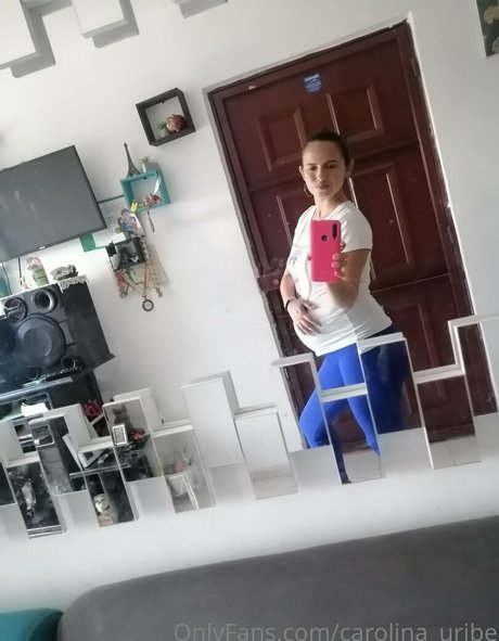 Nacktes geleaktes OnlyFans-Foto von Carolinauribe