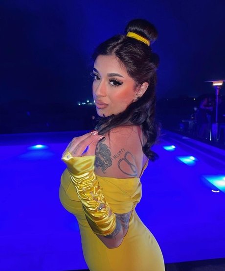 Nacktes geleaktes OnlyFans-Foto von May Bakshi