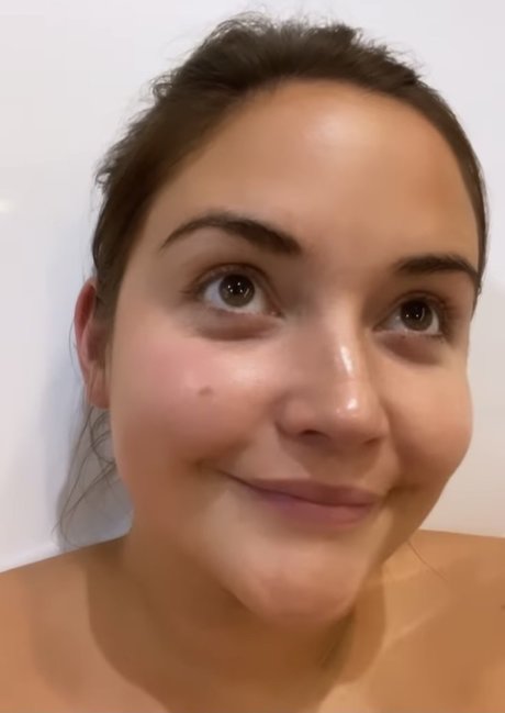 Nacktes geleaktes OnlyFans-Foto von Jacqueline Jossa