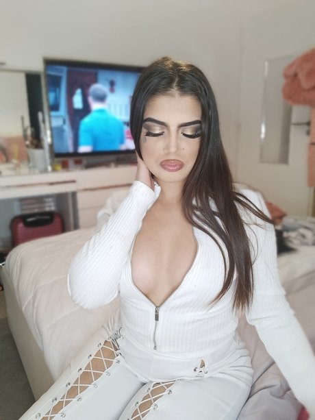 Nacktes geleaktes OnlyFans-Foto von Baby