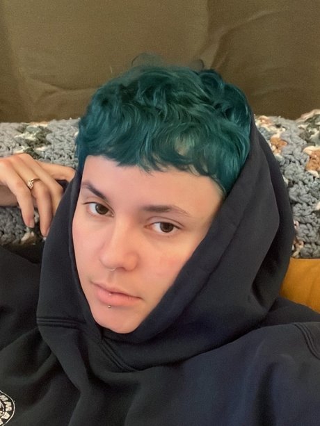 Nacktes geleaktes OnlyFans-Foto von Ash